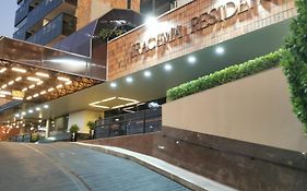 Seaflats Iracema Residence